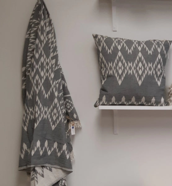 Throw & cushion cover with kilim pattern, cotton, made in Turkey - Shopping Blue